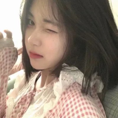 赤裸的公务员